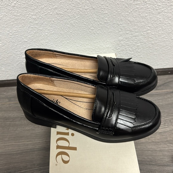 LifeStride Santana Loafer - Picture 7 of 8